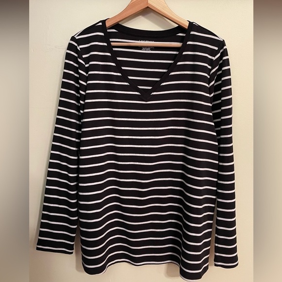 Lane Bryant Tops - Lane Bryant Long Sleeve Striped V Neck T-Shirt Size 14/16